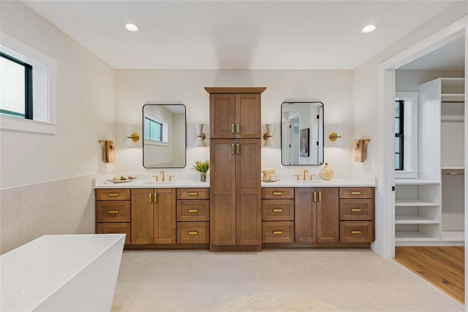 SUN PLAZA ISLES SEC 3 - Residential