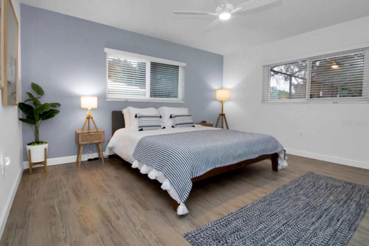 PALMA SOLA PARK - Residential