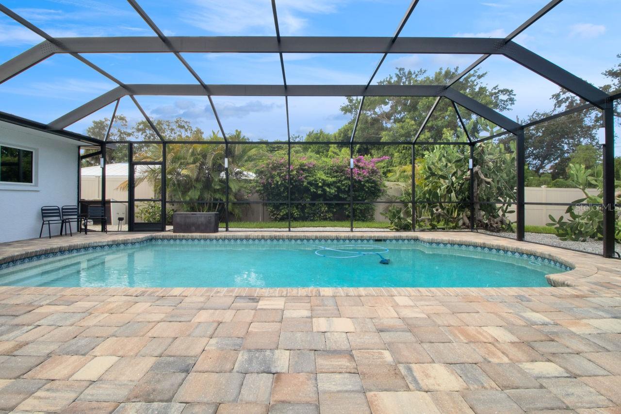 PALMA SOLA PARK - Residential