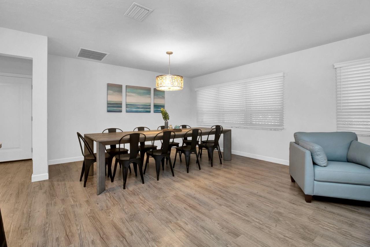 PALMA SOLA PARK - Residential