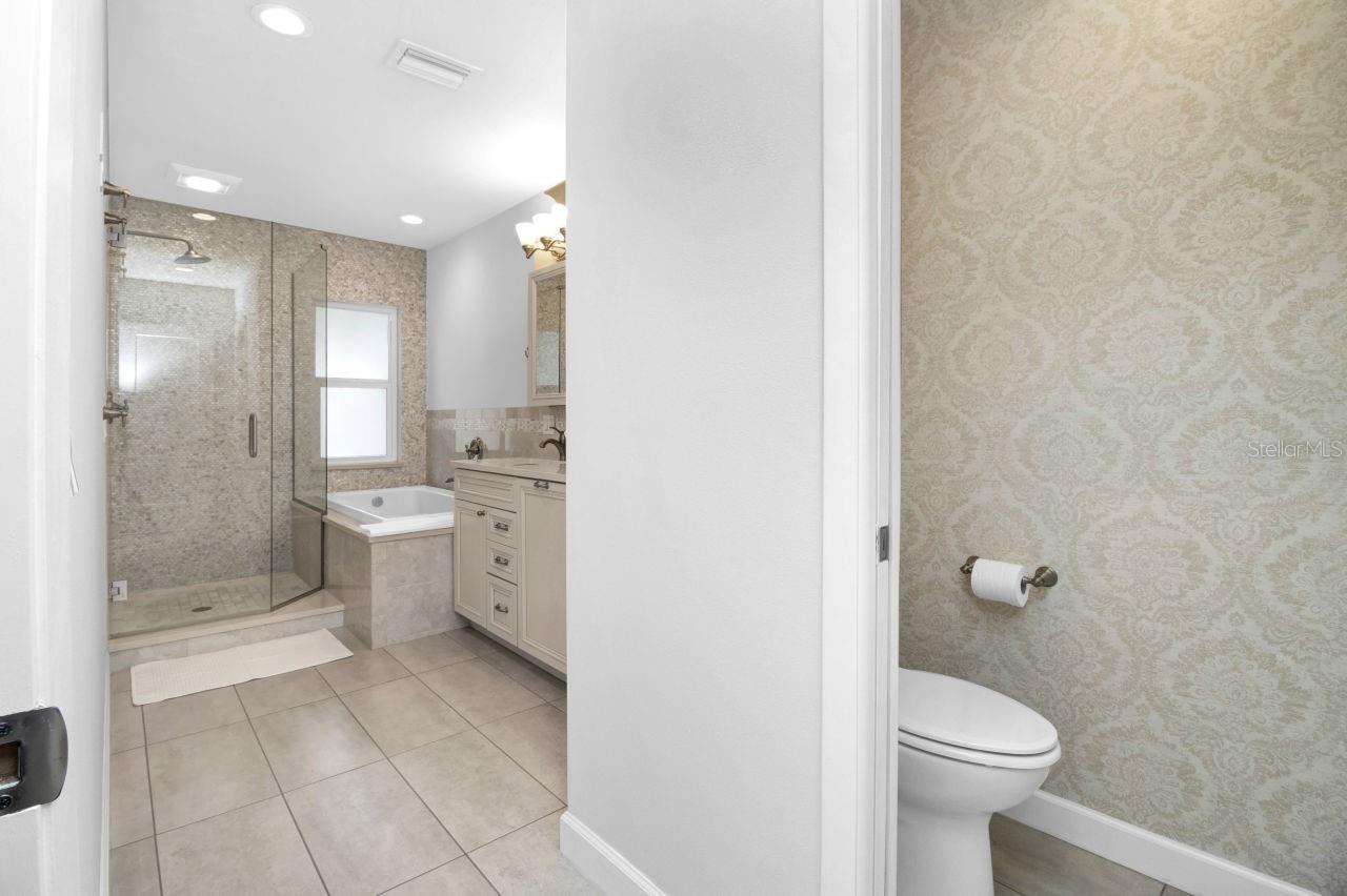 PALMA SOLA PARK - Residential