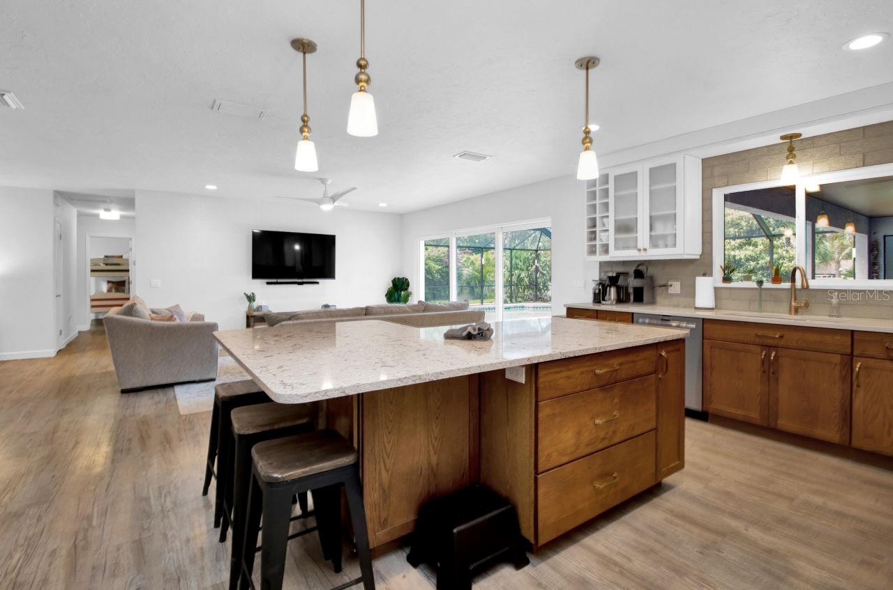 PALMA SOLA PARK - Residential