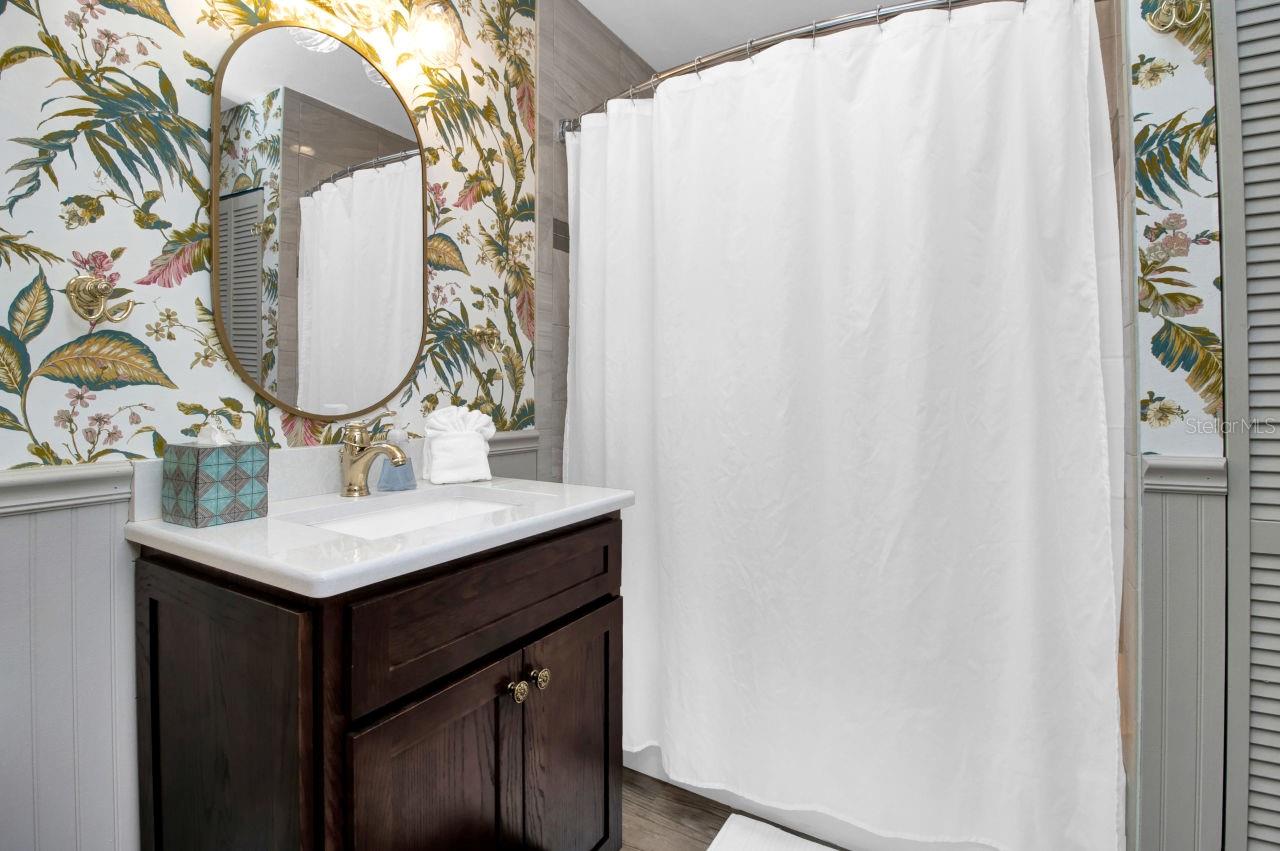 PALMA SOLA PARK - Residential