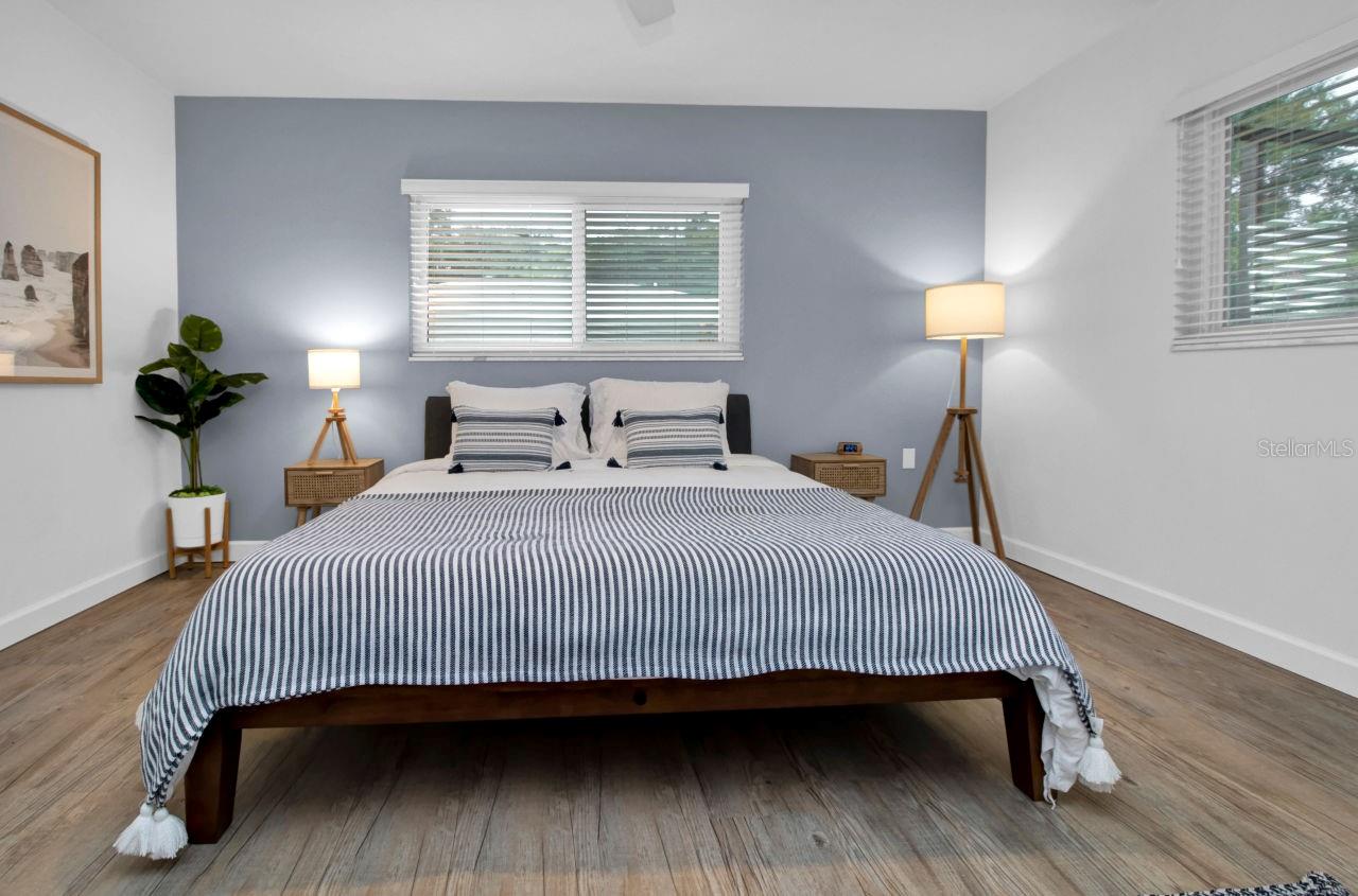 PALMA SOLA PARK - Residential