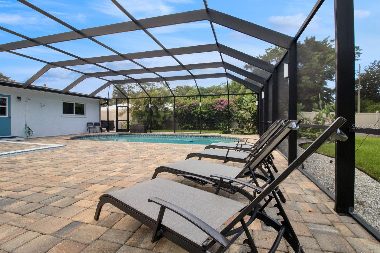 PALMA SOLA PARK - Residential