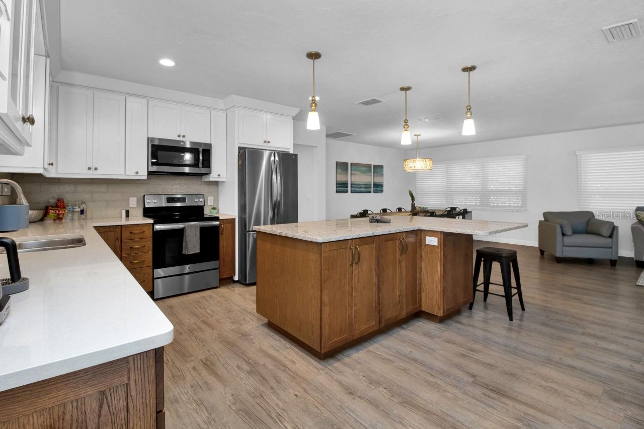 PALMA SOLA PARK - Residential