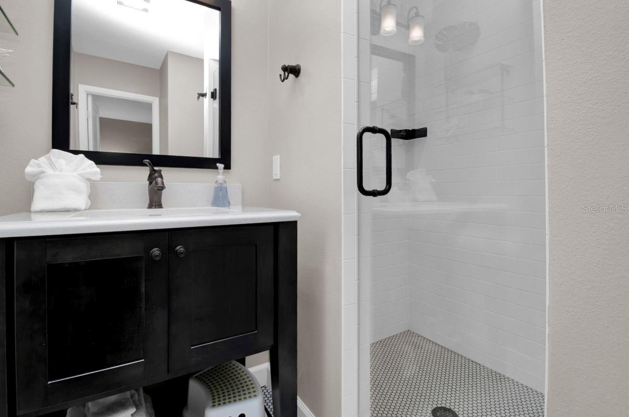 PALMA SOLA PARK - Residential