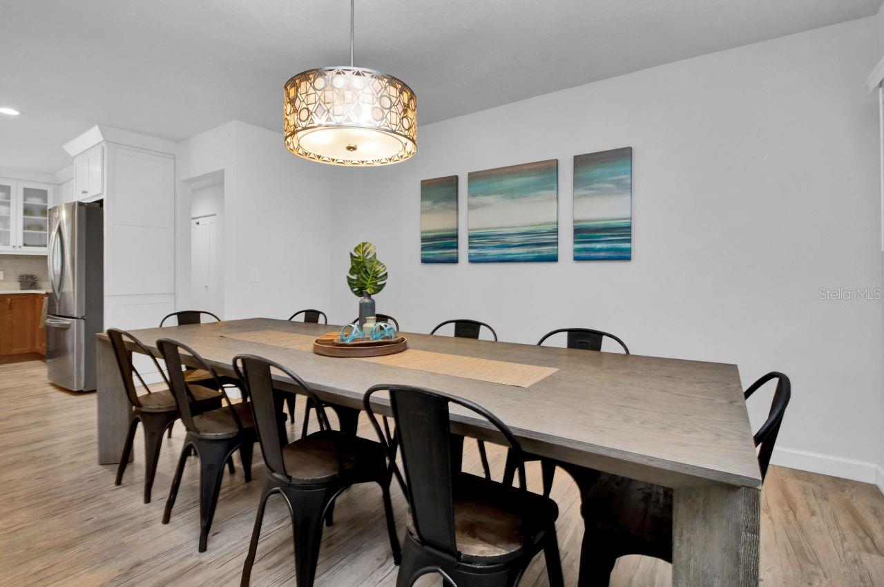 PALMA SOLA PARK - Residential