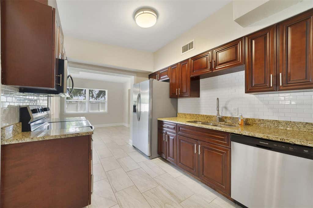 Photo of 1117 Neuse Avenue, Orlando, FL 32804 (MLS # O6419712)