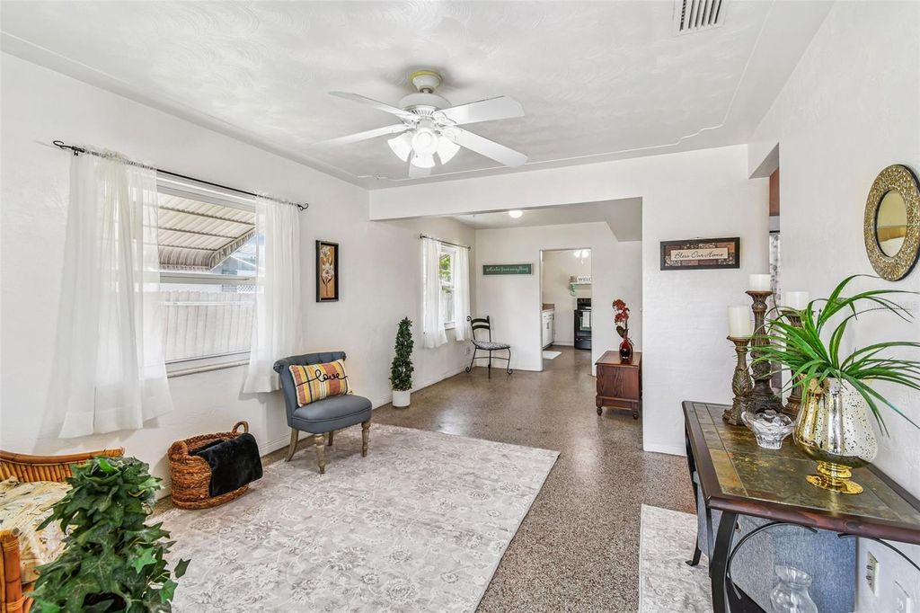 Photo of 5410 19th Ave Ave S, Gulfport, FL 33707 (MLS # TB8420484)