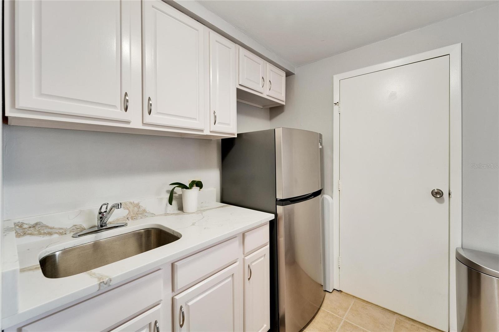 WOODSIDE VILLAGE CONDO - Residential