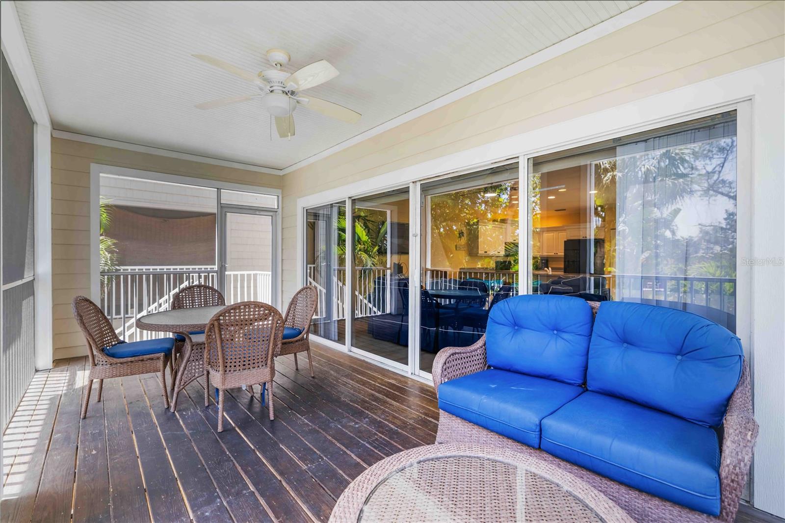 BEACHWALK TWNHMS PH 2 - Residential