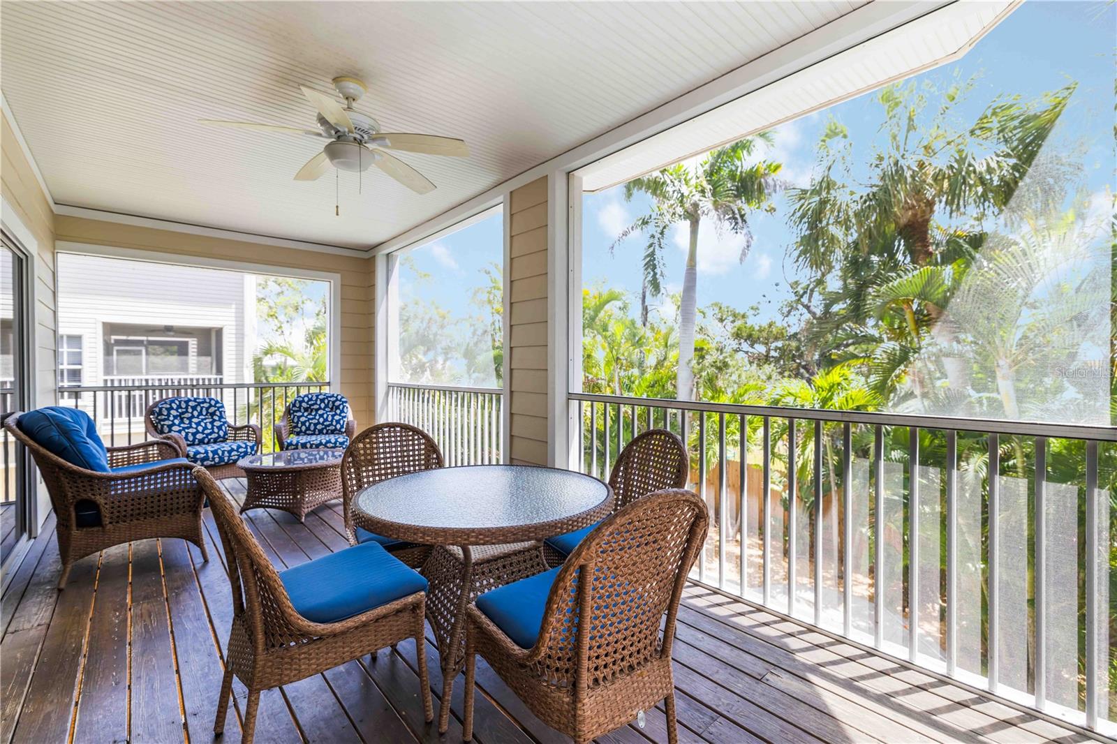 BEACHWALK TWNHMS PH 2 - Residential
