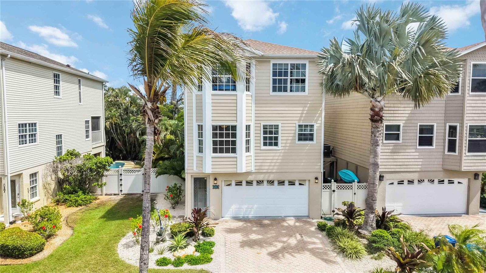 BEACHWALK TWNHMS PH 2 - Residential