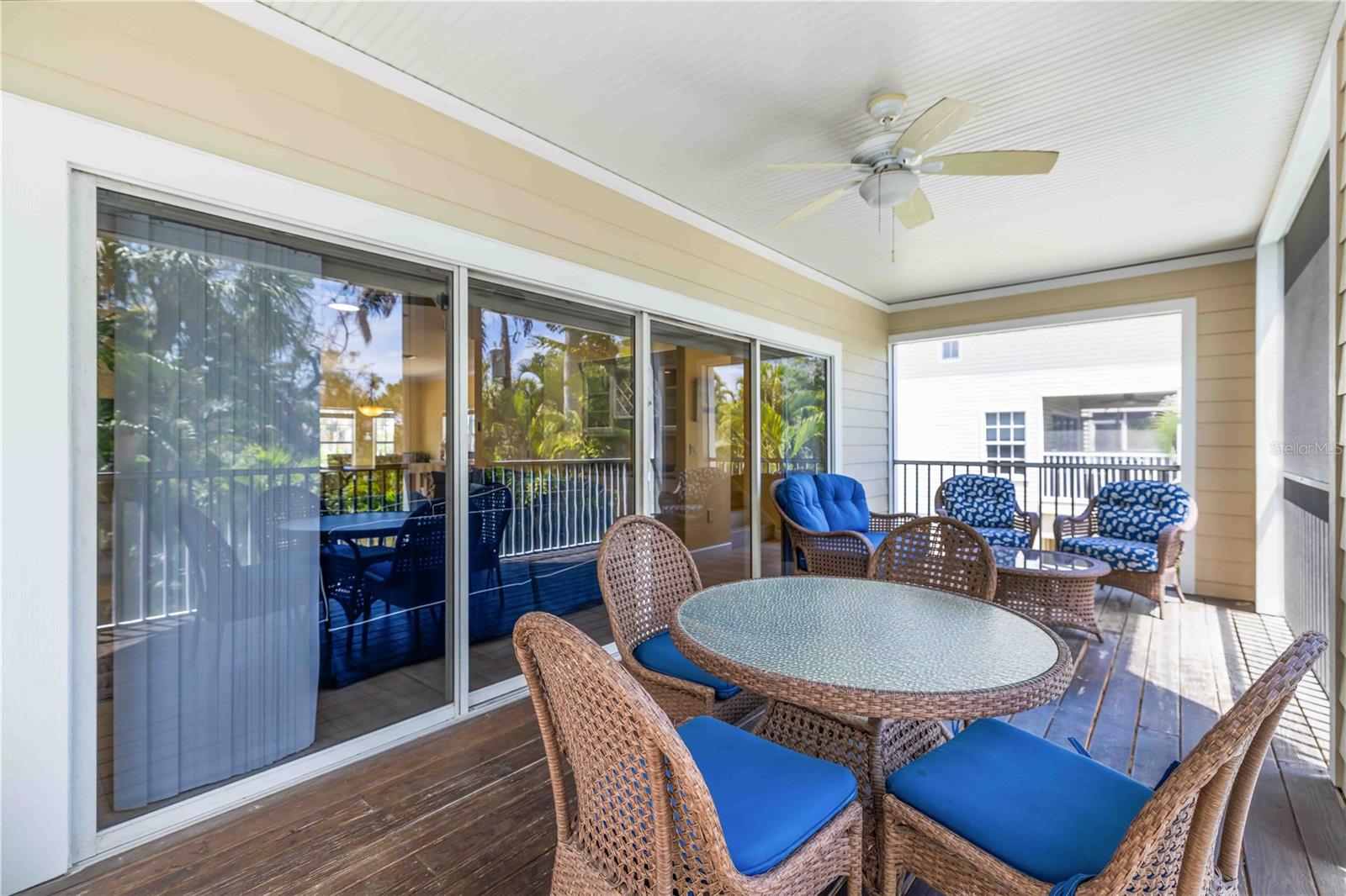 BEACHWALK TWNHMS PH 2 - Residential