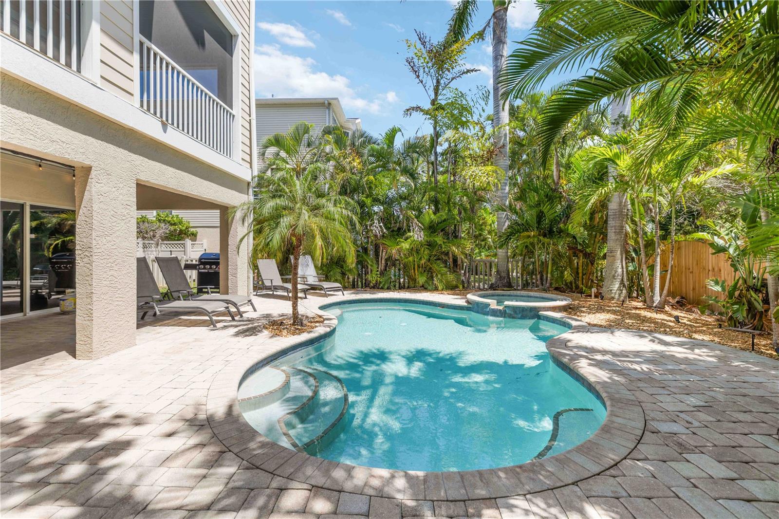 BEACHWALK TWNHMS PH 2 - Residential