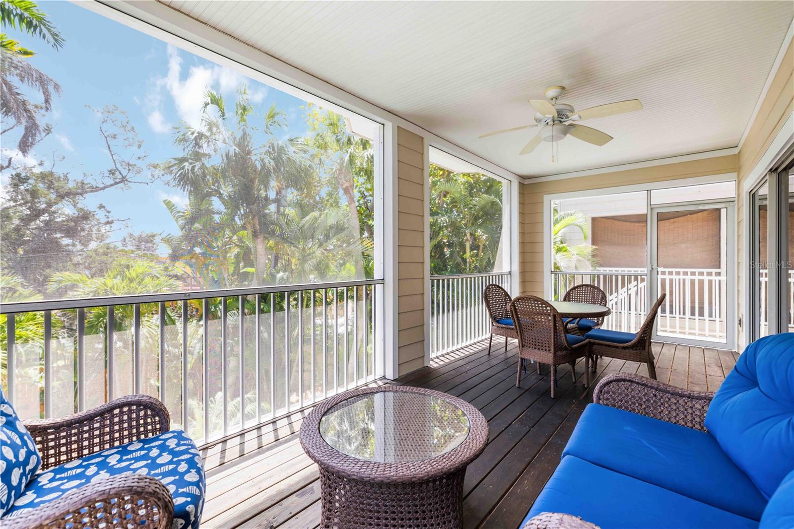 BEACHWALK TWNHMS PH 2 - Residential