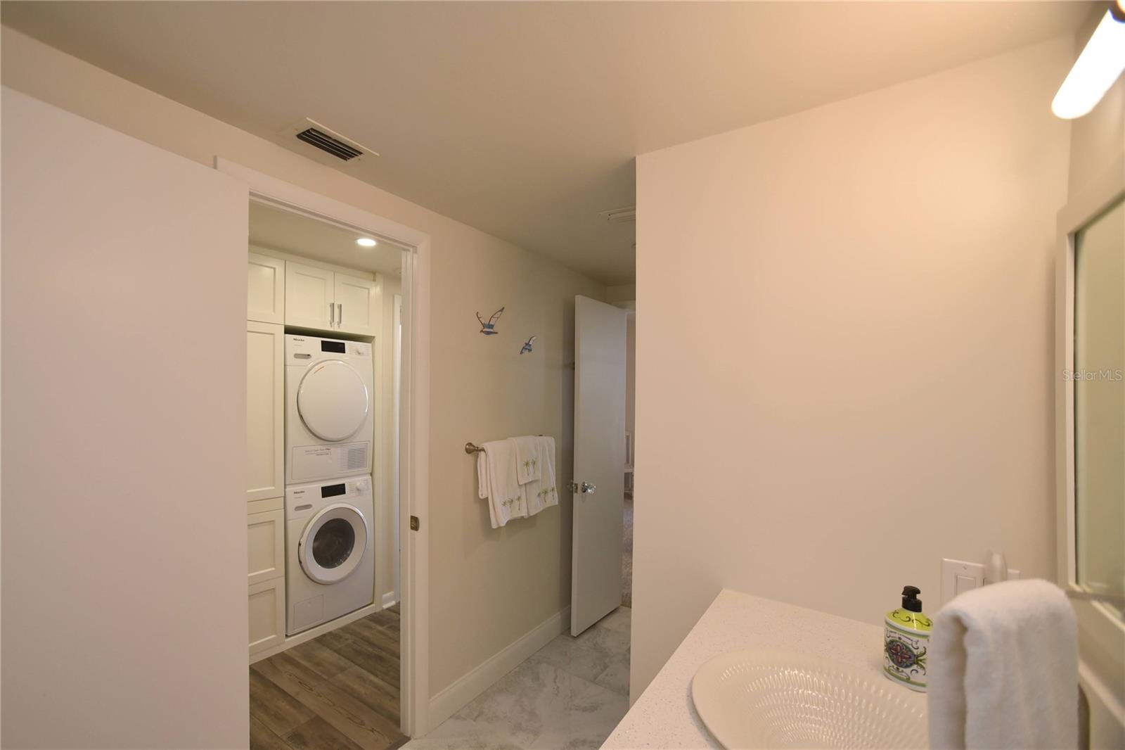 SAN SEAIR CONDO - Residential