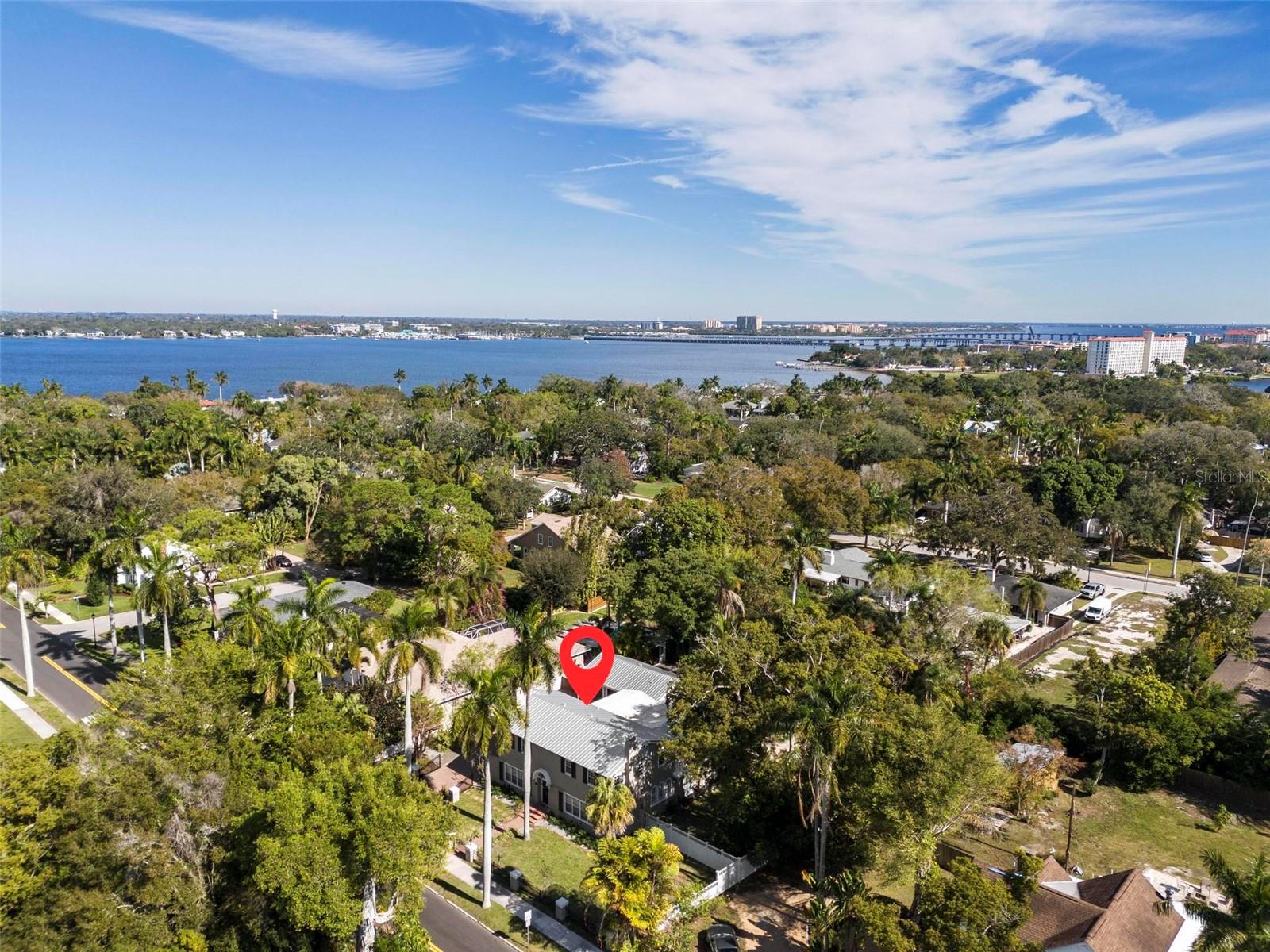 319 26TH STREET W