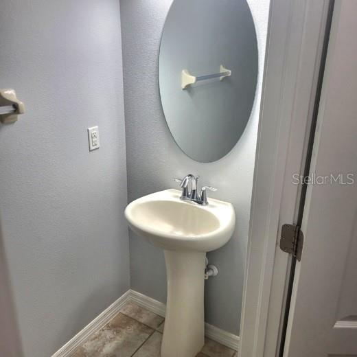 HAMMOCKS - Residential Lease