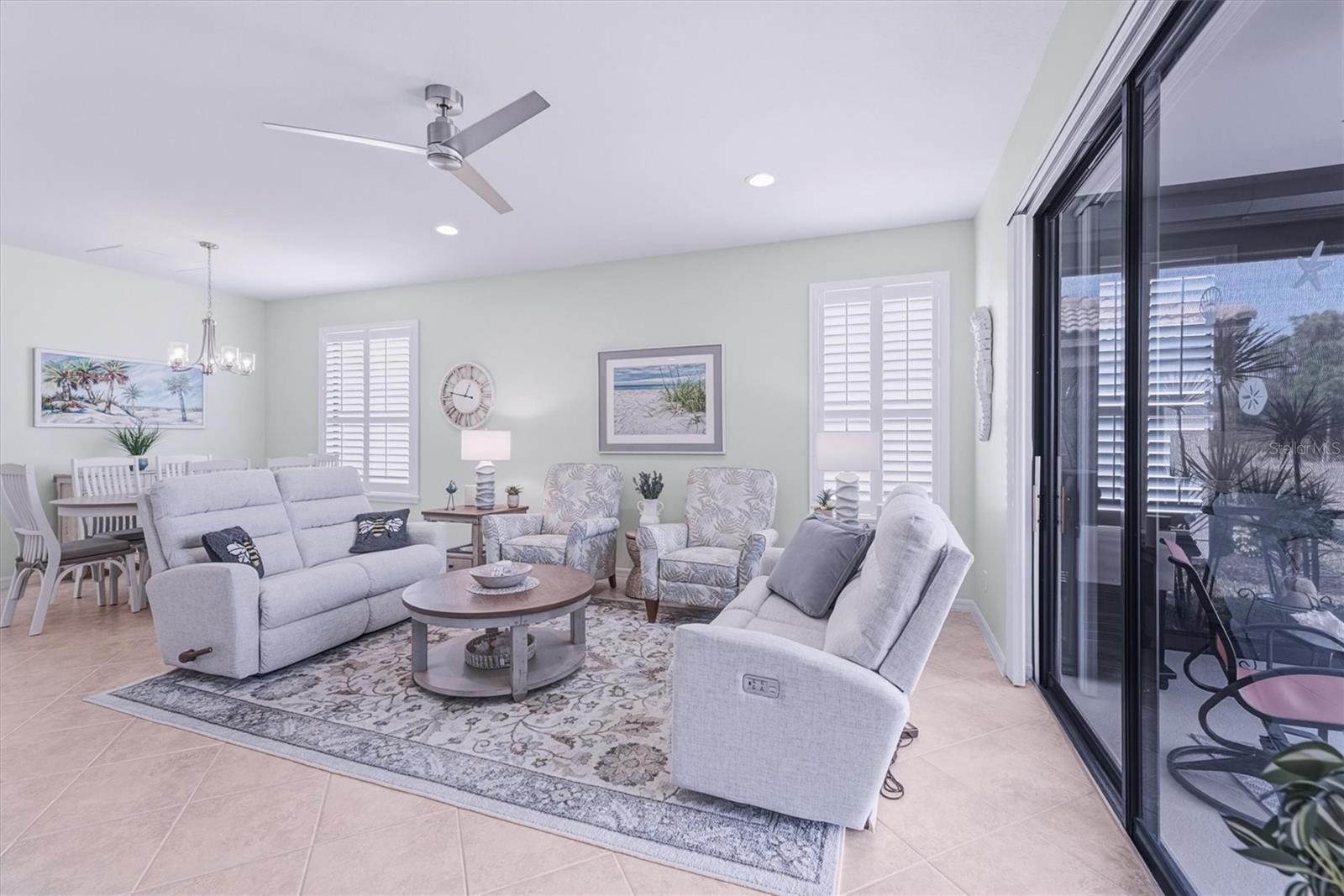 VENETIAN FALLS PH 2 - Residential