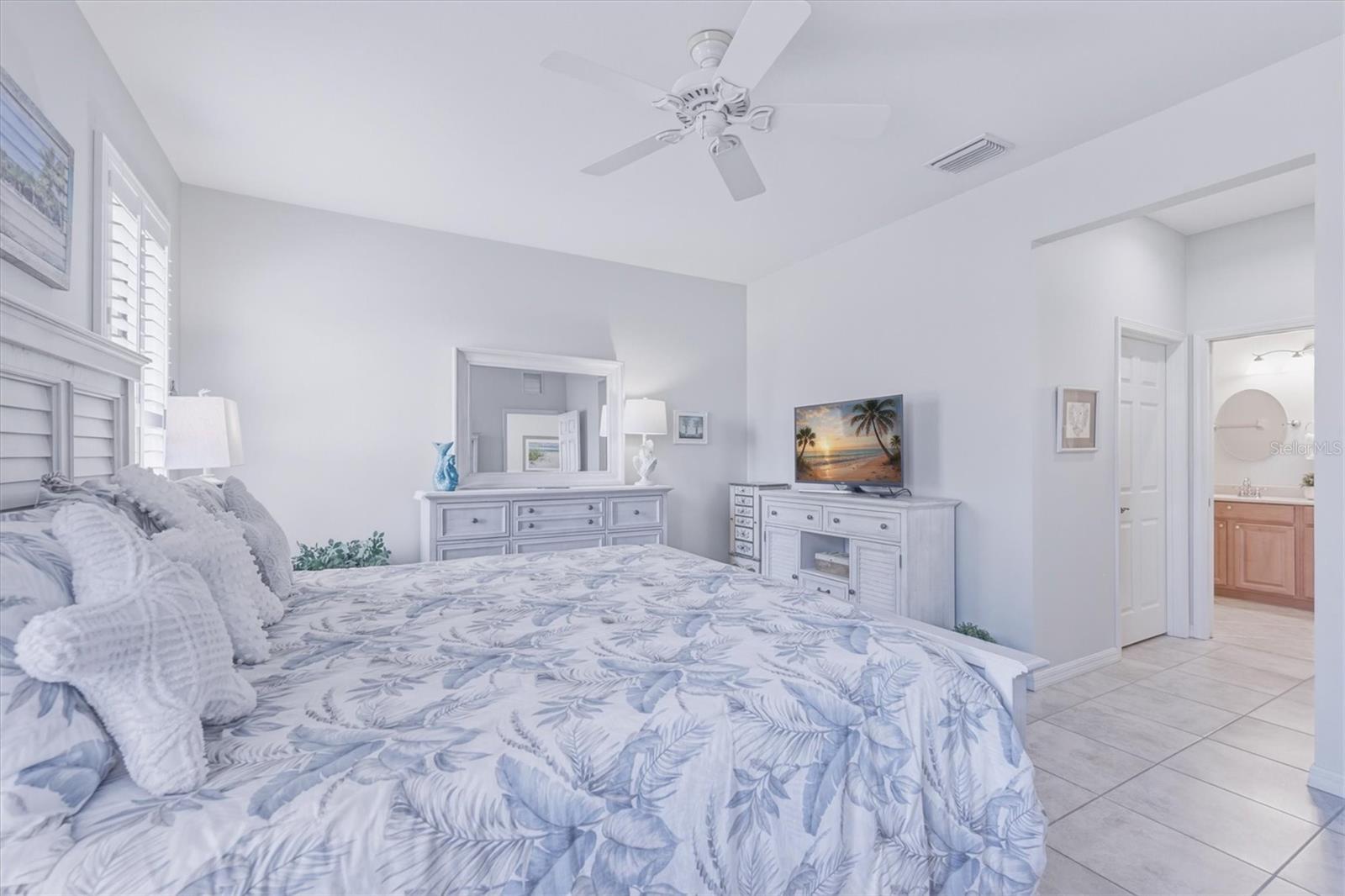 VENETIAN FALLS PH 2 - Residential