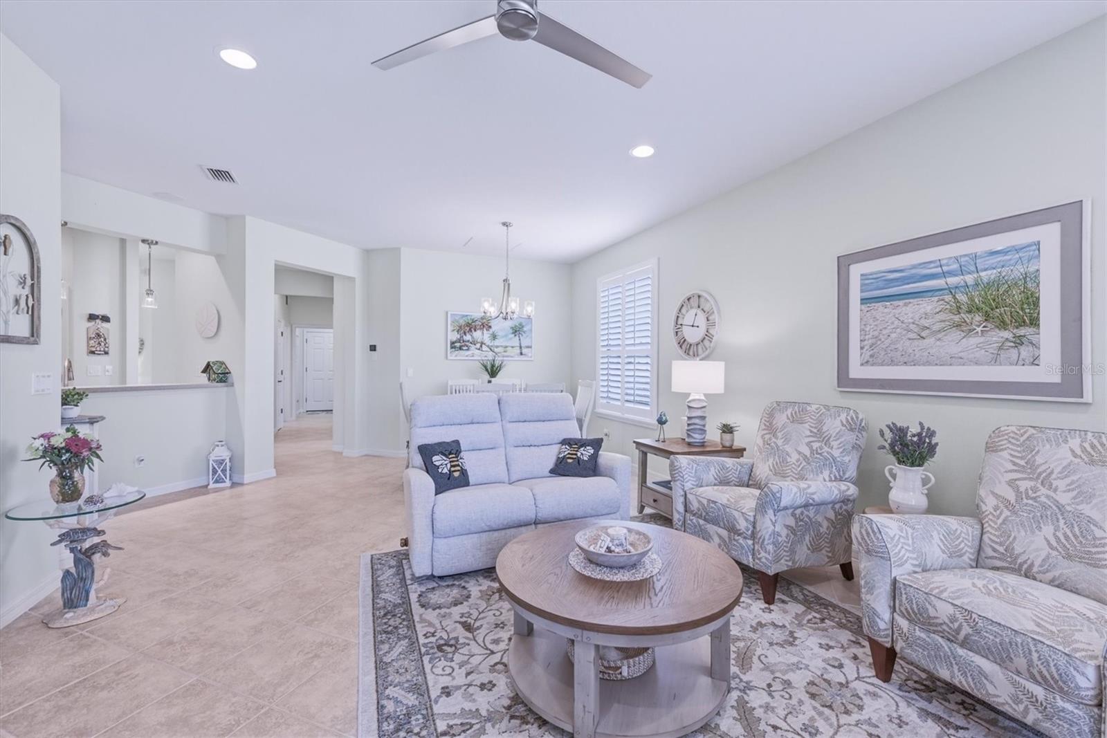 VENETIAN FALLS PH 2 - Residential