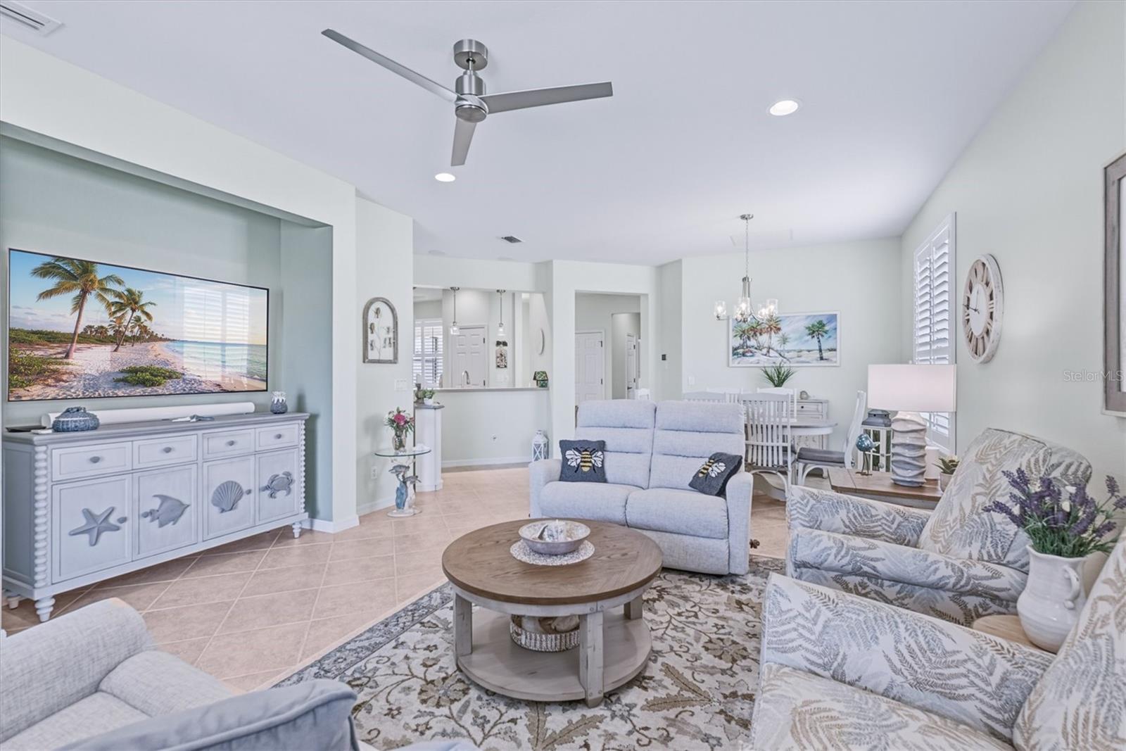 VENETIAN FALLS PH 2 - Residential