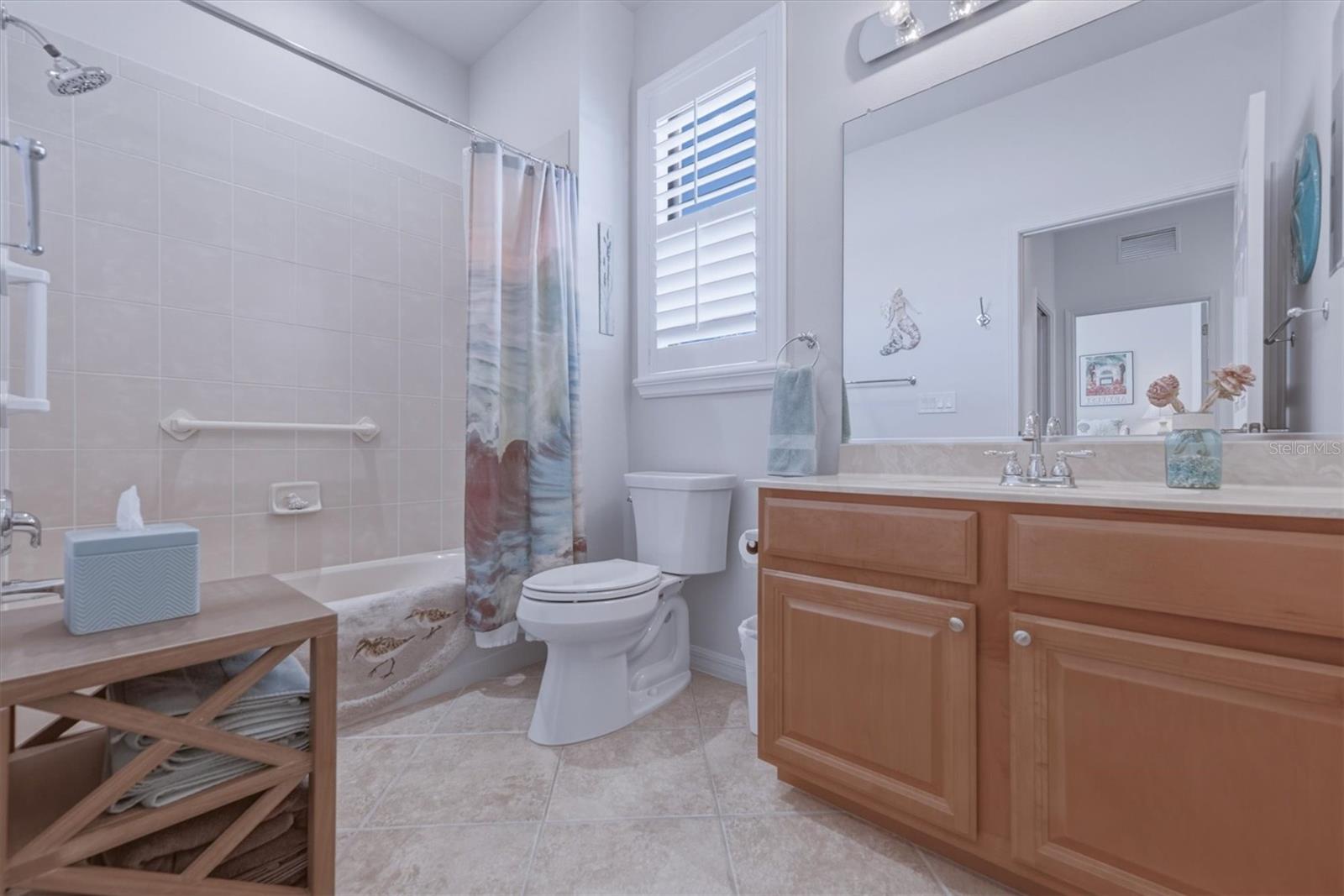 VENETIAN FALLS PH 2 - Residential