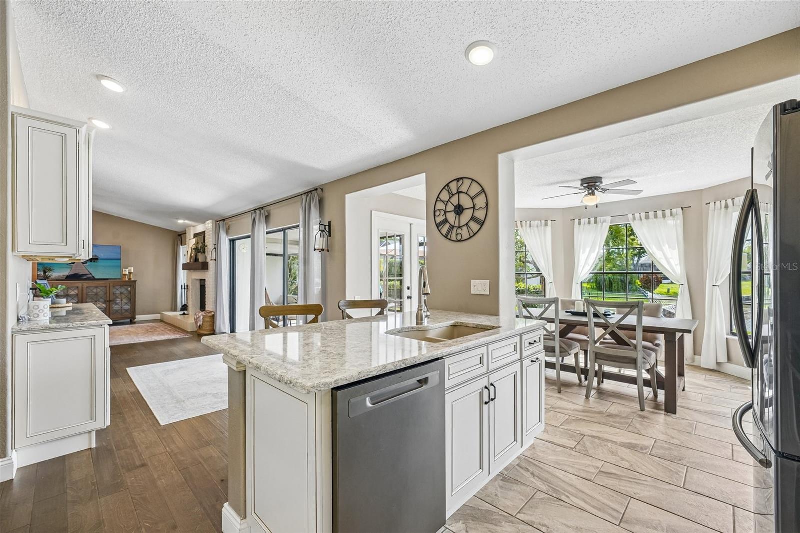 FAIRWAY SPGS - Residential