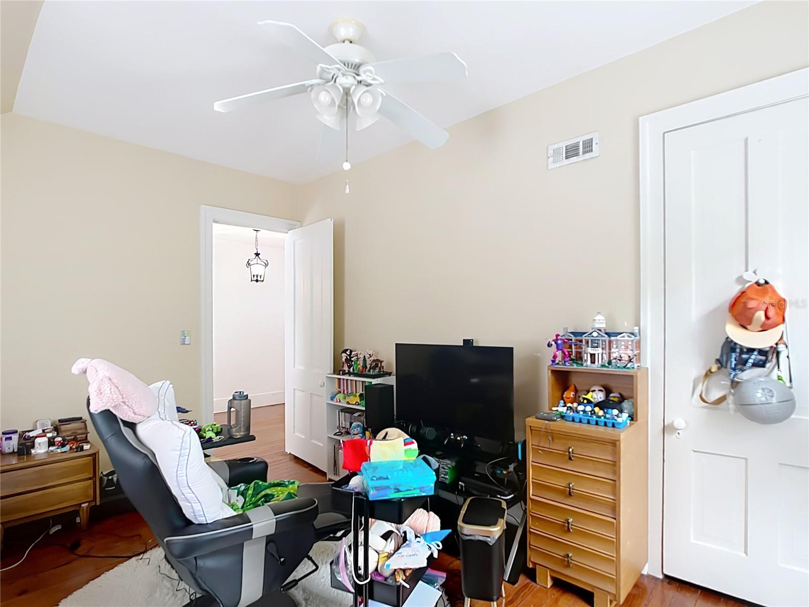 FRUITLAND PARK - Residential