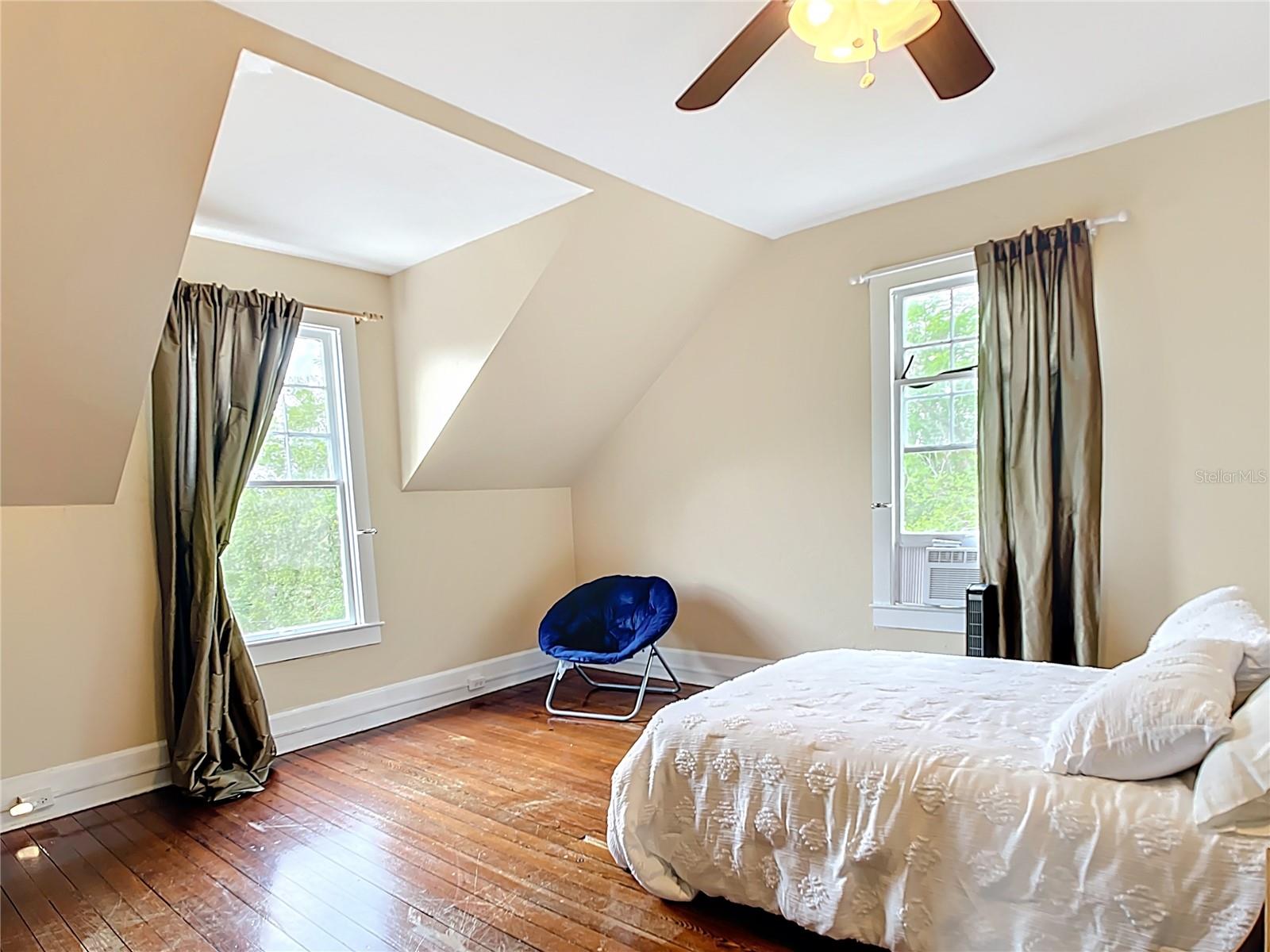 FRUITLAND PARK - Residential