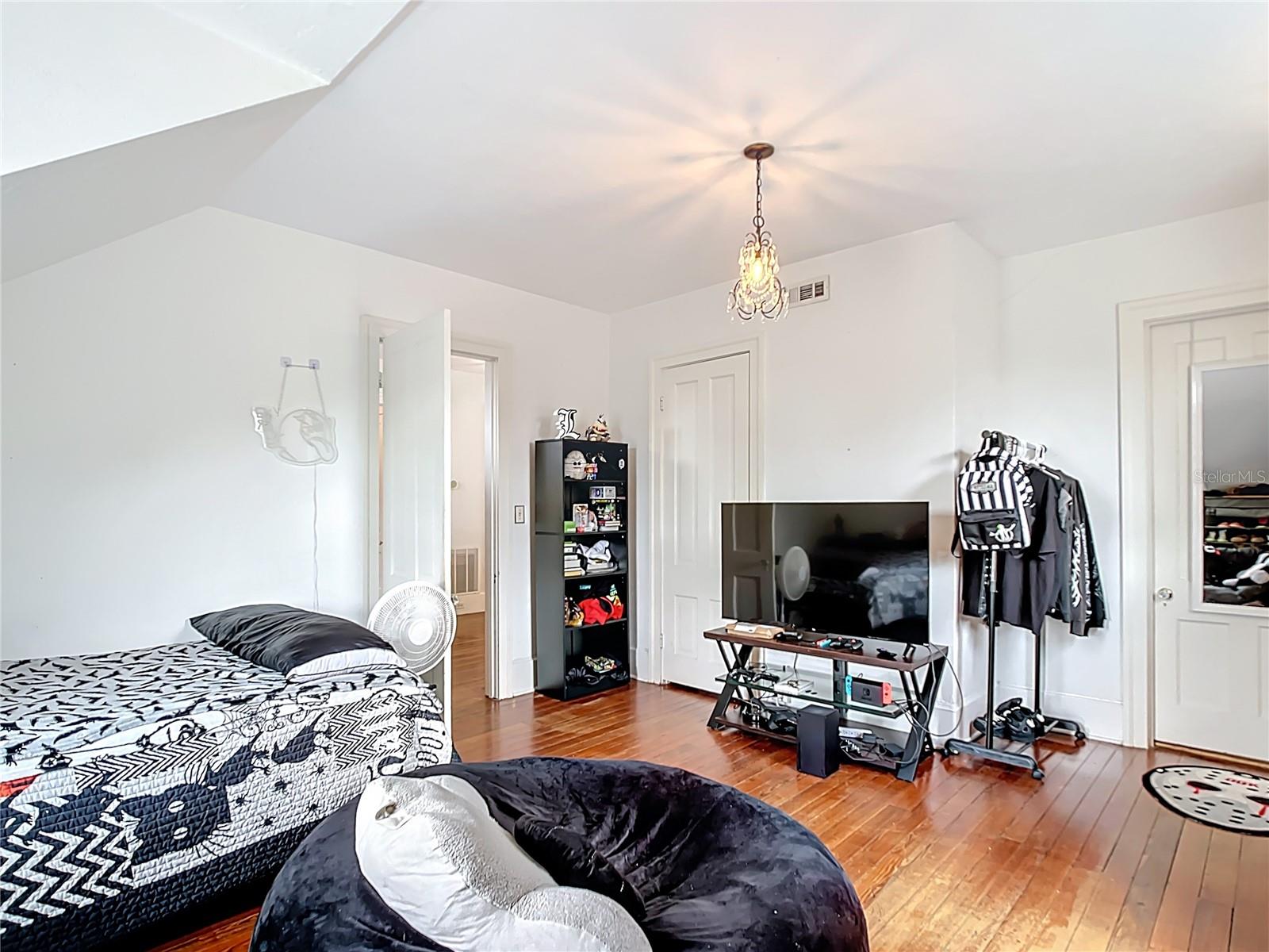 FRUITLAND PARK - Residential