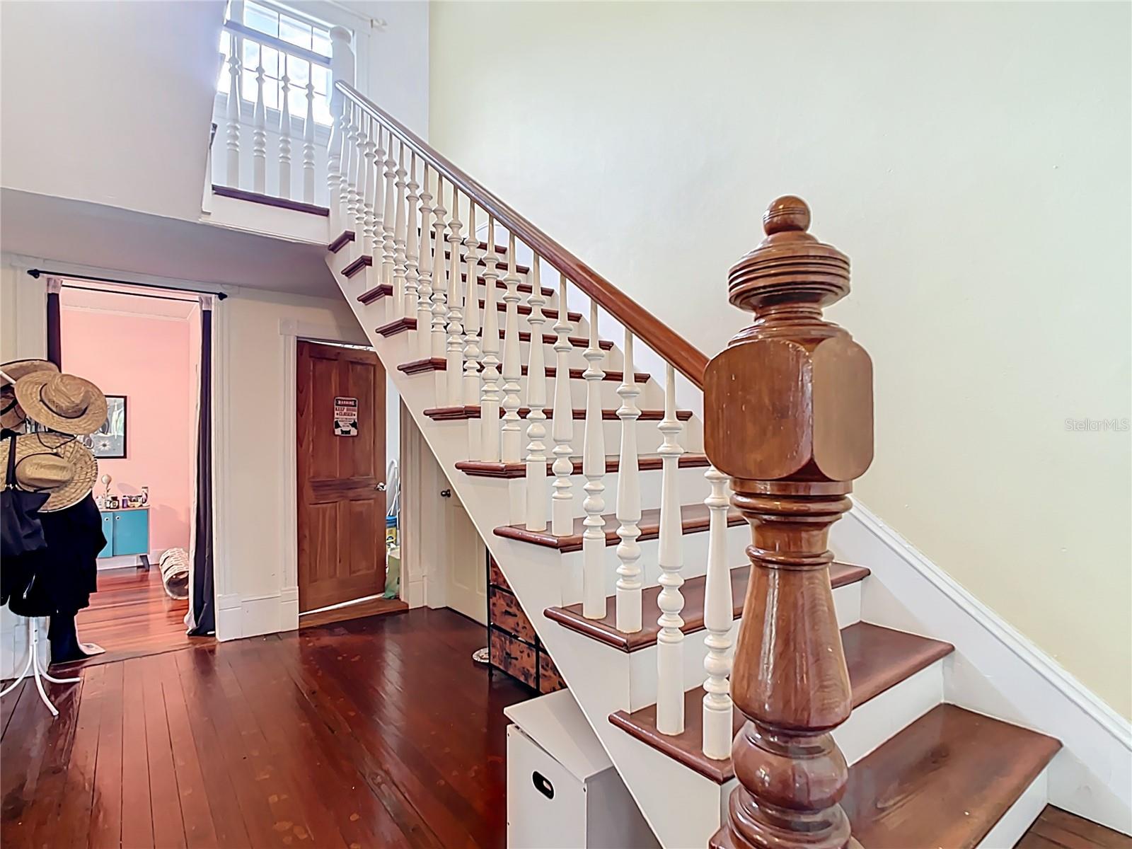 FRUITLAND PARK - Residential