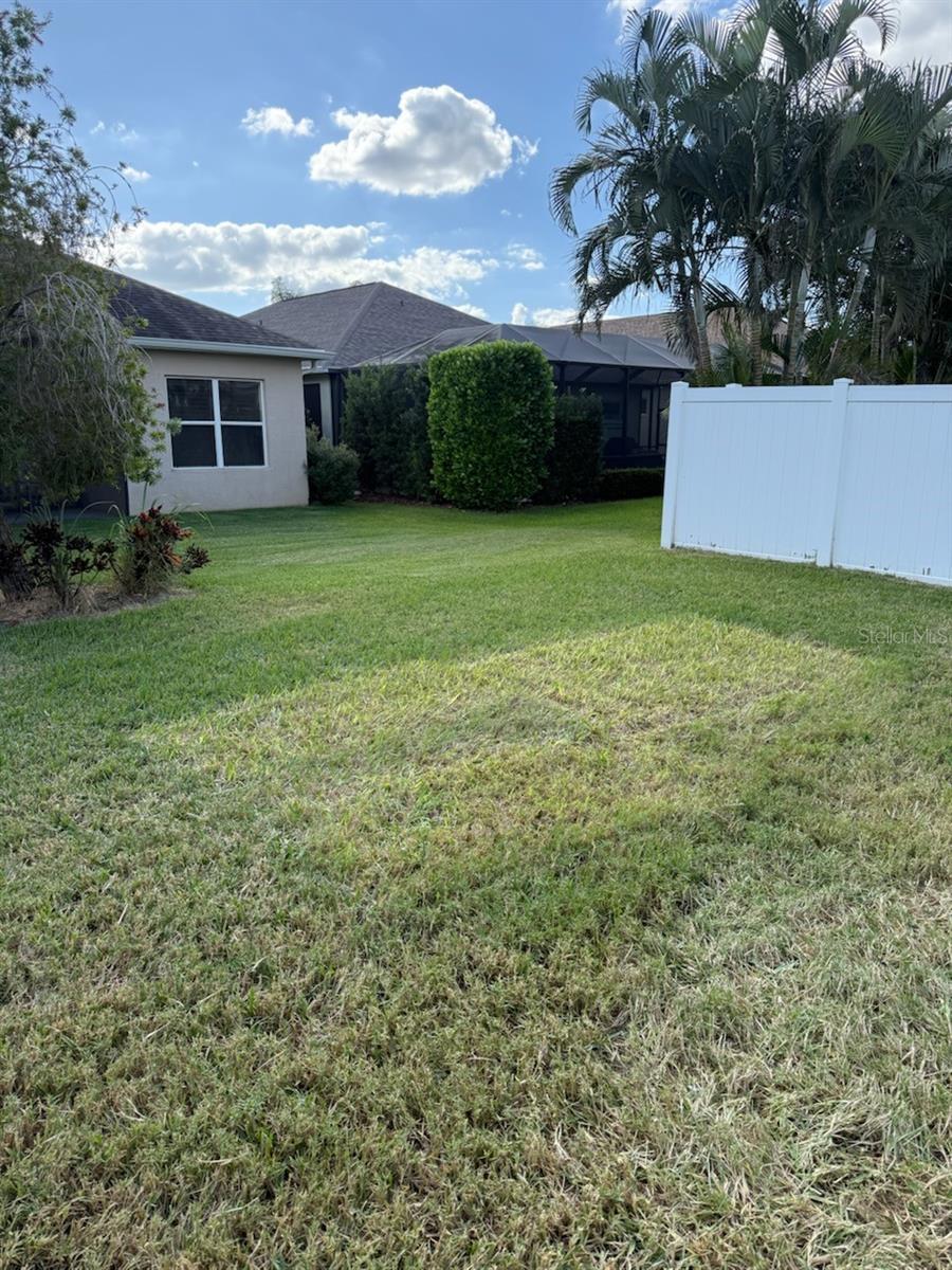 SUMMERWOOD - Residential Lease