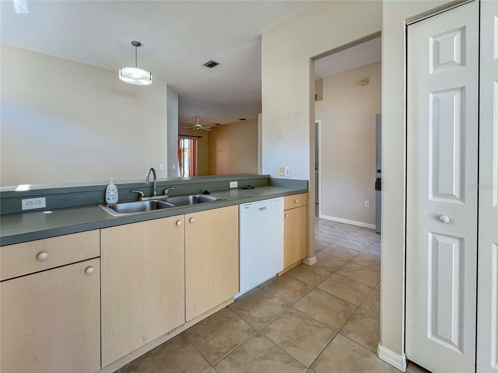 SUMMERWOOD - Residential Lease