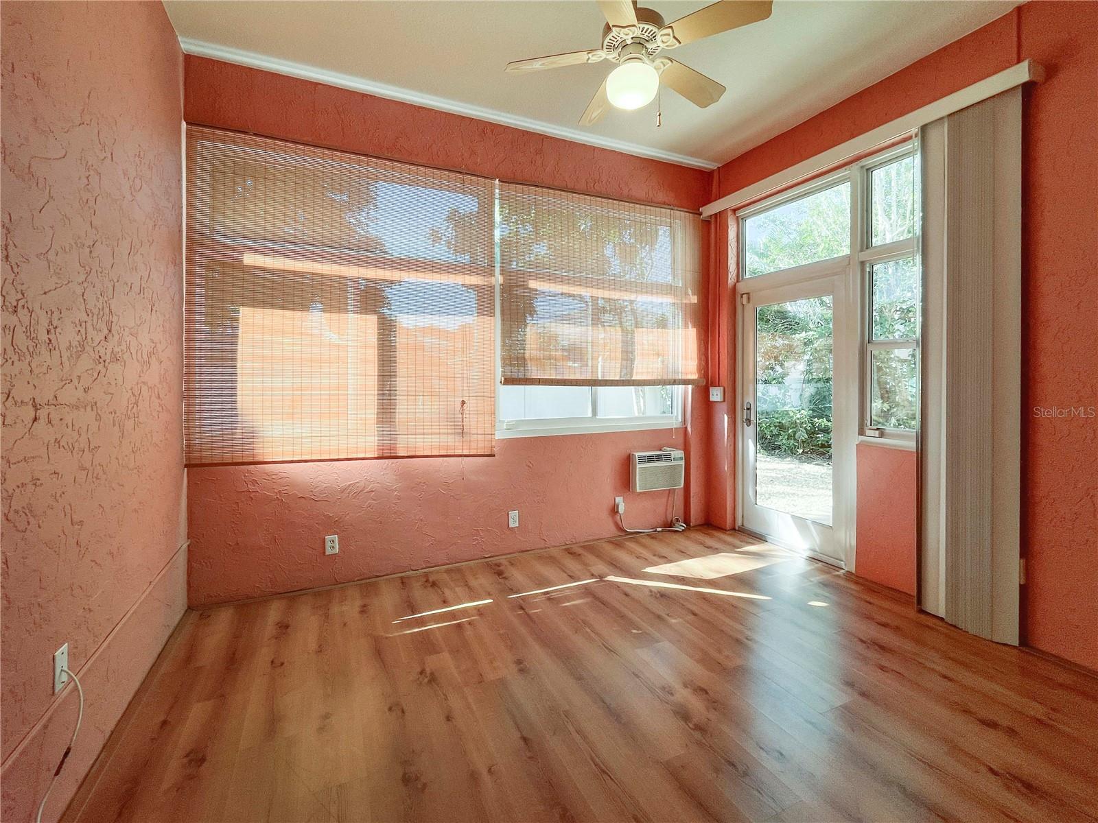 SUMMERWOOD - Residential Lease