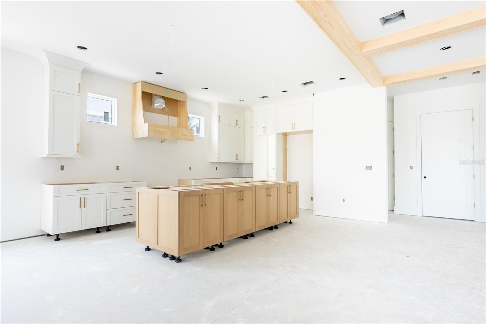 VENETIAN ISLES - Residential