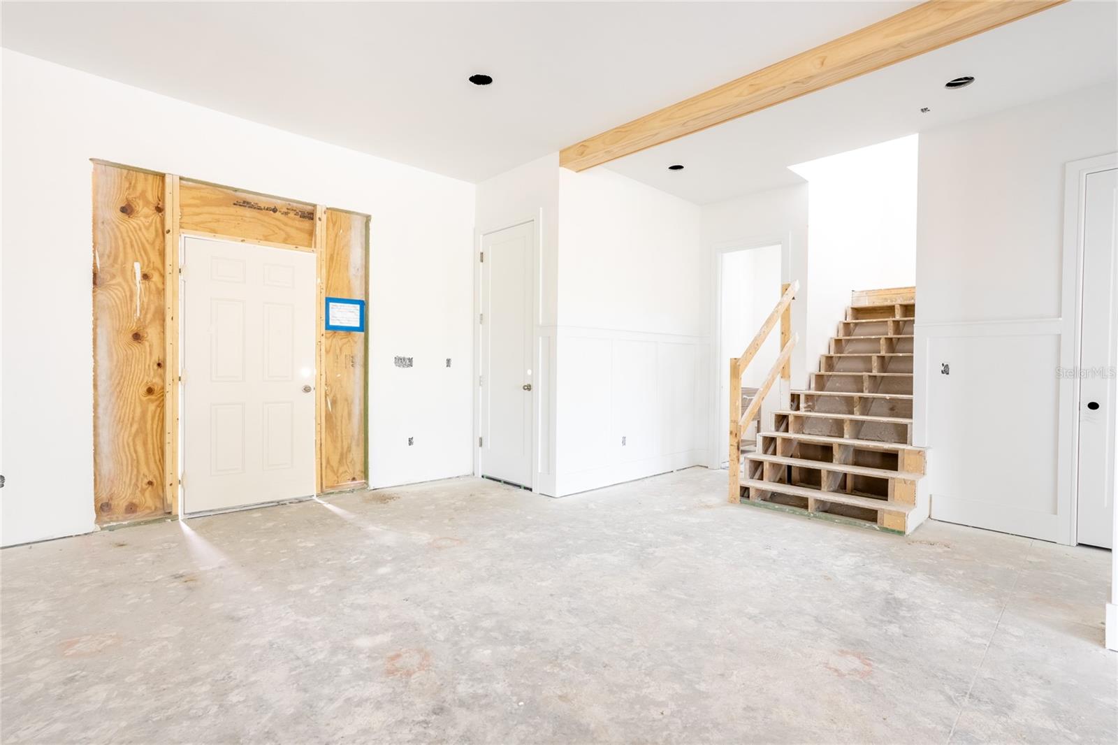 VENETIAN ISLES - Residential