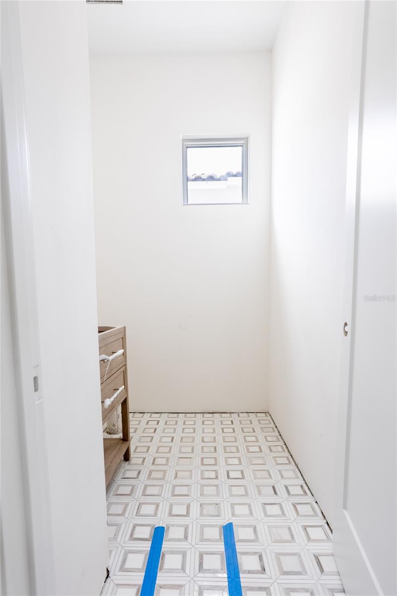 VENETIAN ISLES - Residential