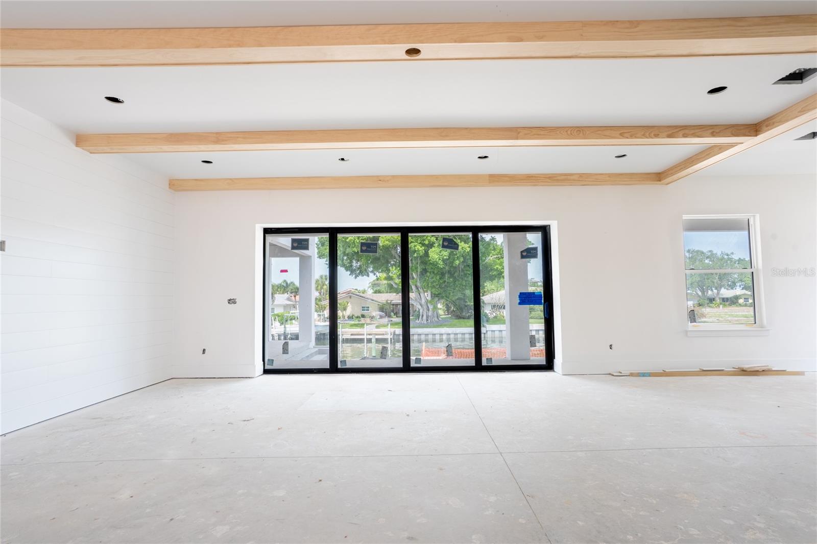 VENETIAN ISLES - Residential