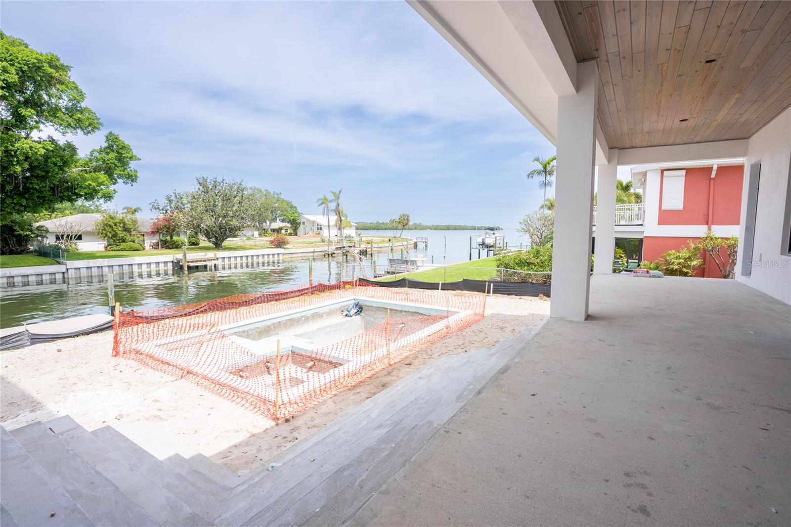 VENETIAN ISLES - Residential