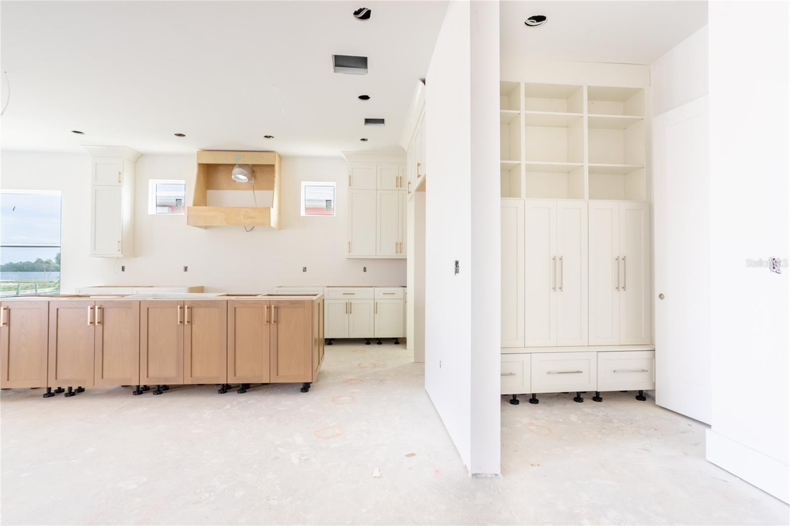 VENETIAN ISLES - Residential