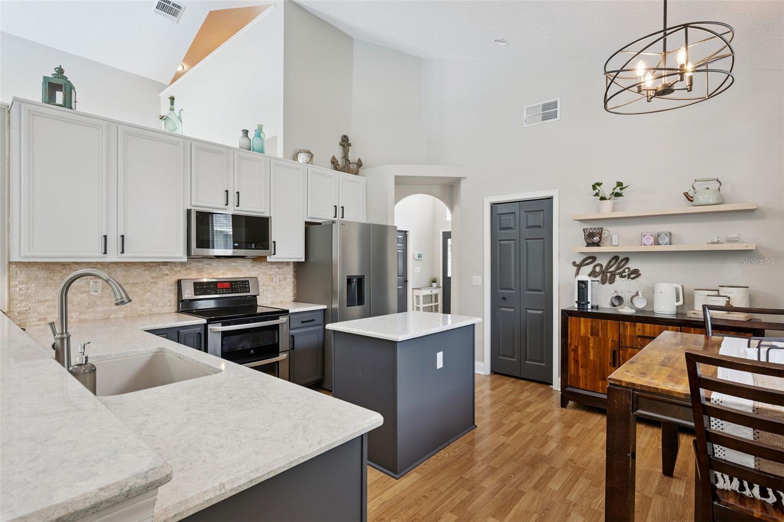 WEKIVA CLUB - Residential