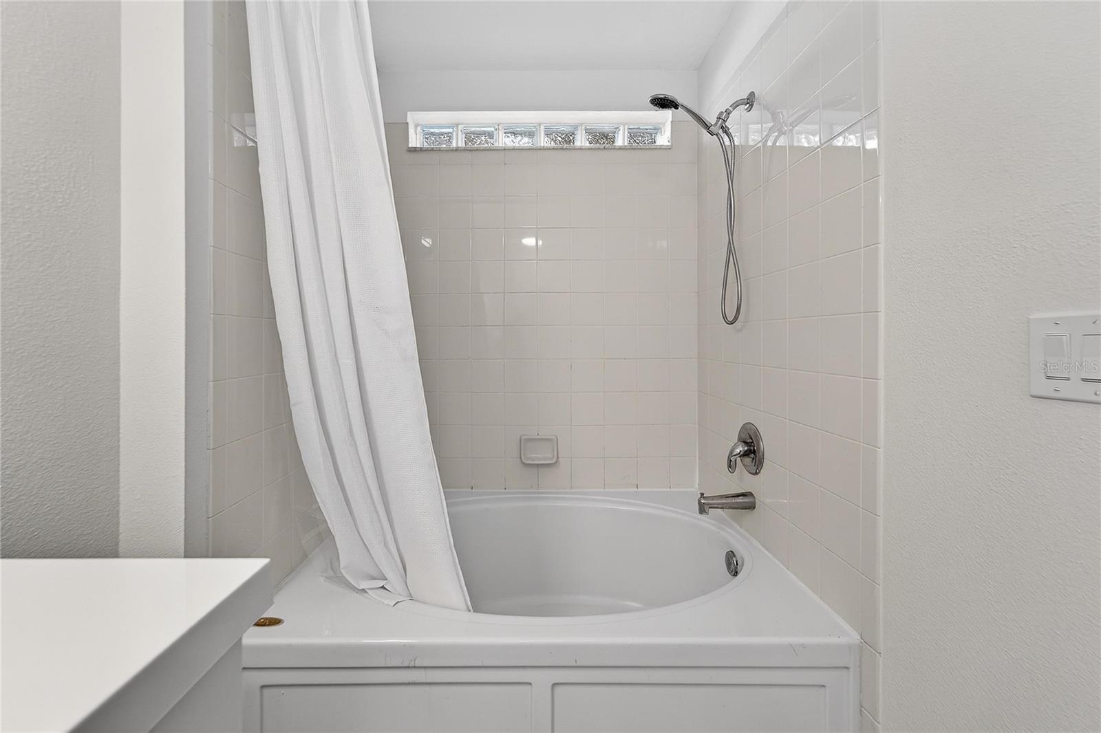 LAKESIDE TR A1 - Residential