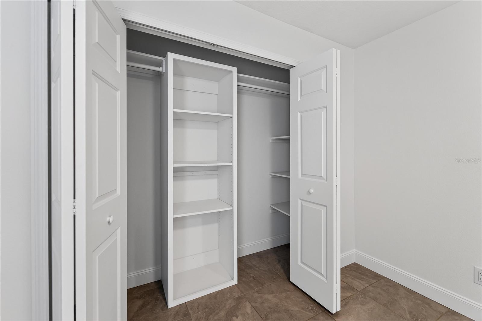 LAKESIDE TR A1 - Residential