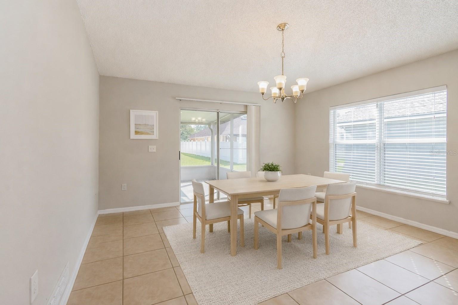 CAMBRIDGE ESTATS UNIT ONE - Residential