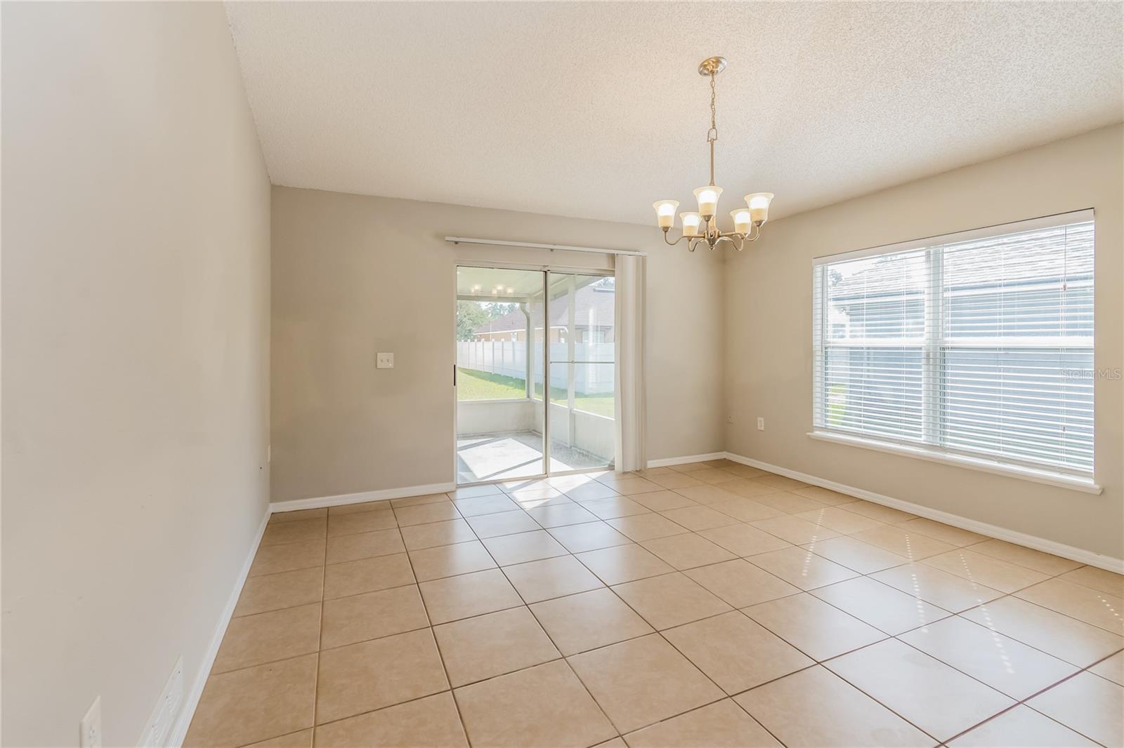 CAMBRIDGE ESTATS UNIT ONE - Residential