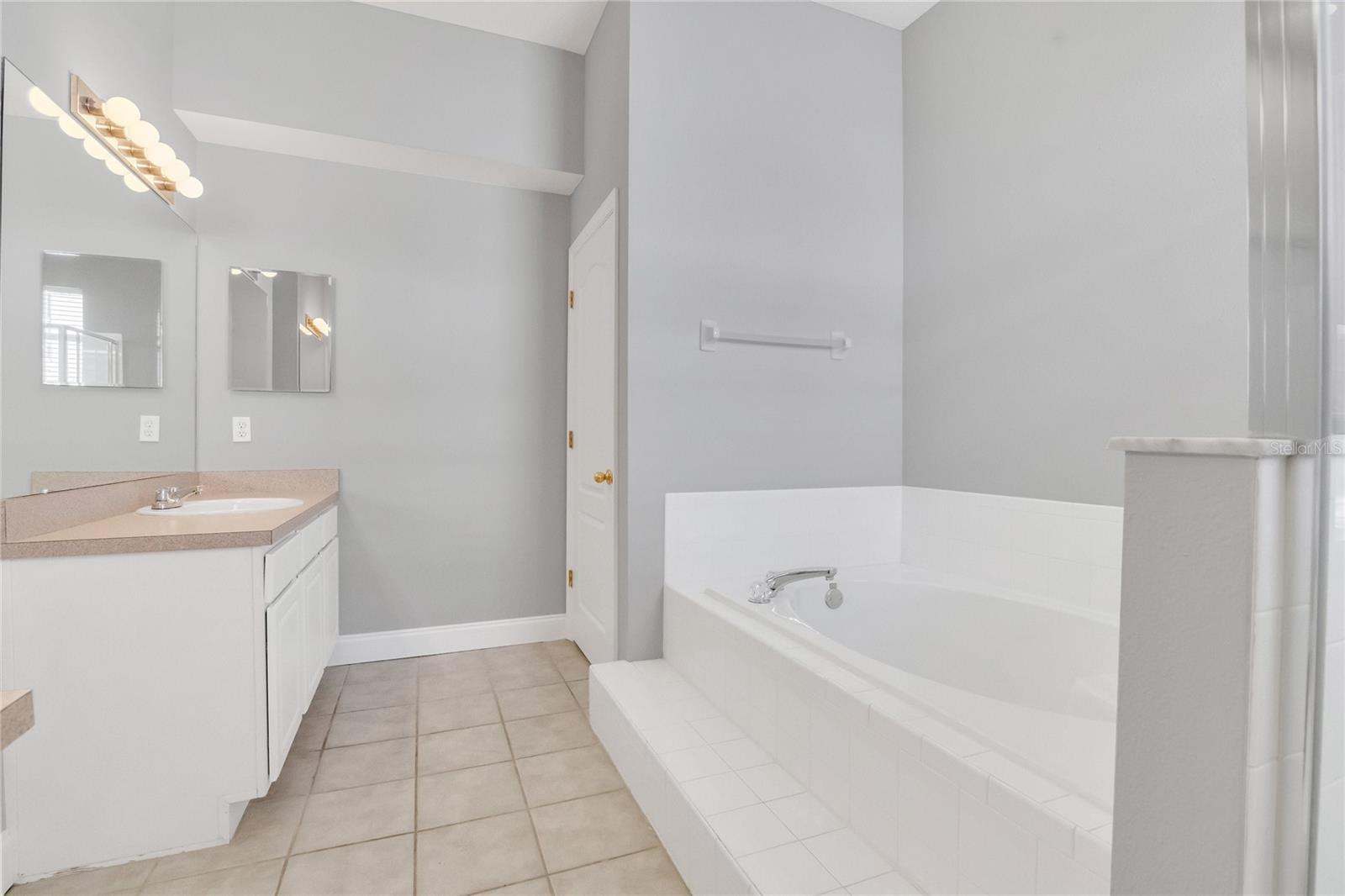 SIERRA VISTA PH 01 - Residential