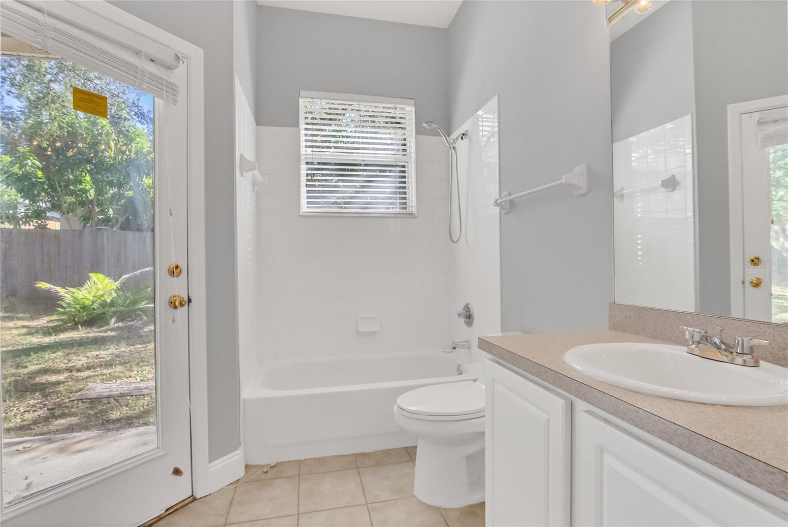 SIERRA VISTA PH 01 - Residential